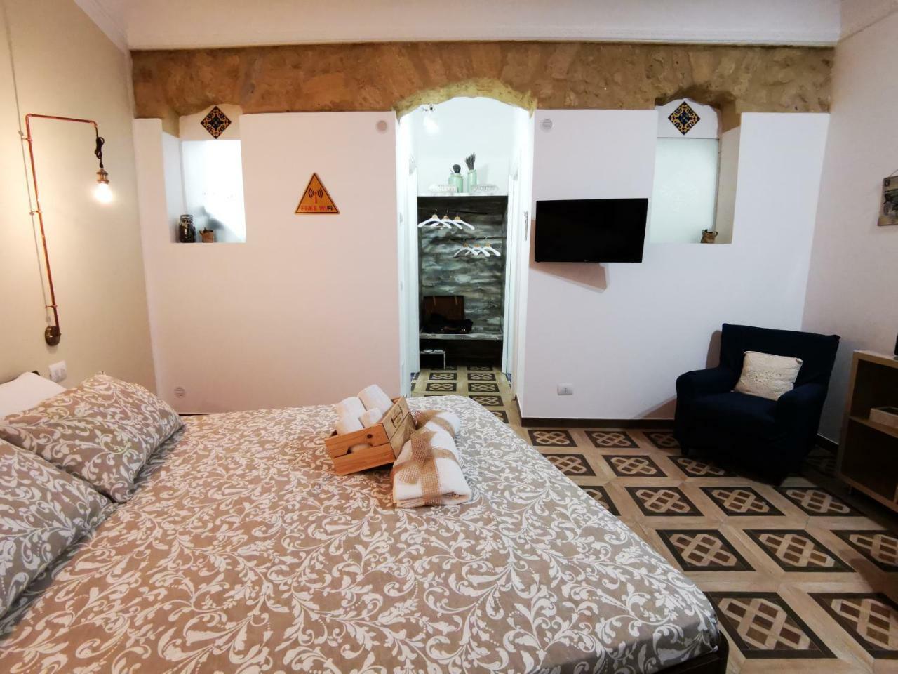 Suite Inn Centro Dimora Storica Enna Ngoại thất bức ảnh