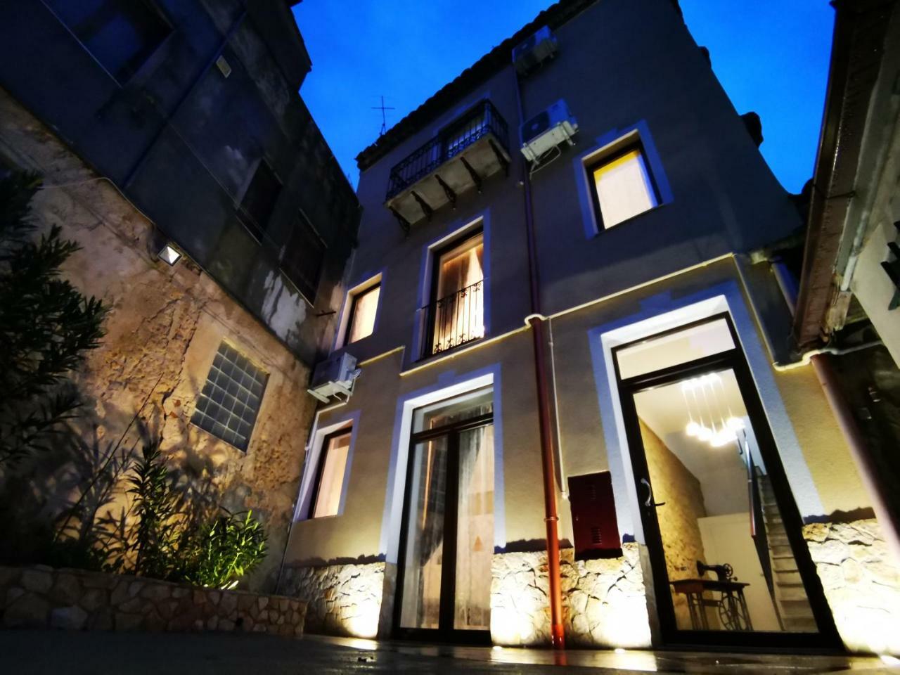 Suite Inn Centro Dimora Storica Enna Ngoại thất bức ảnh